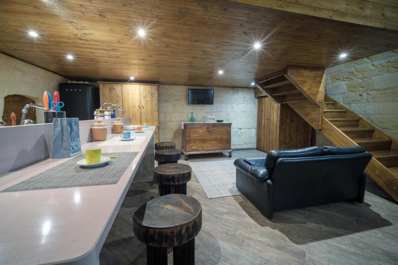 Roberto'S Guest House Andria Bagian luar foto