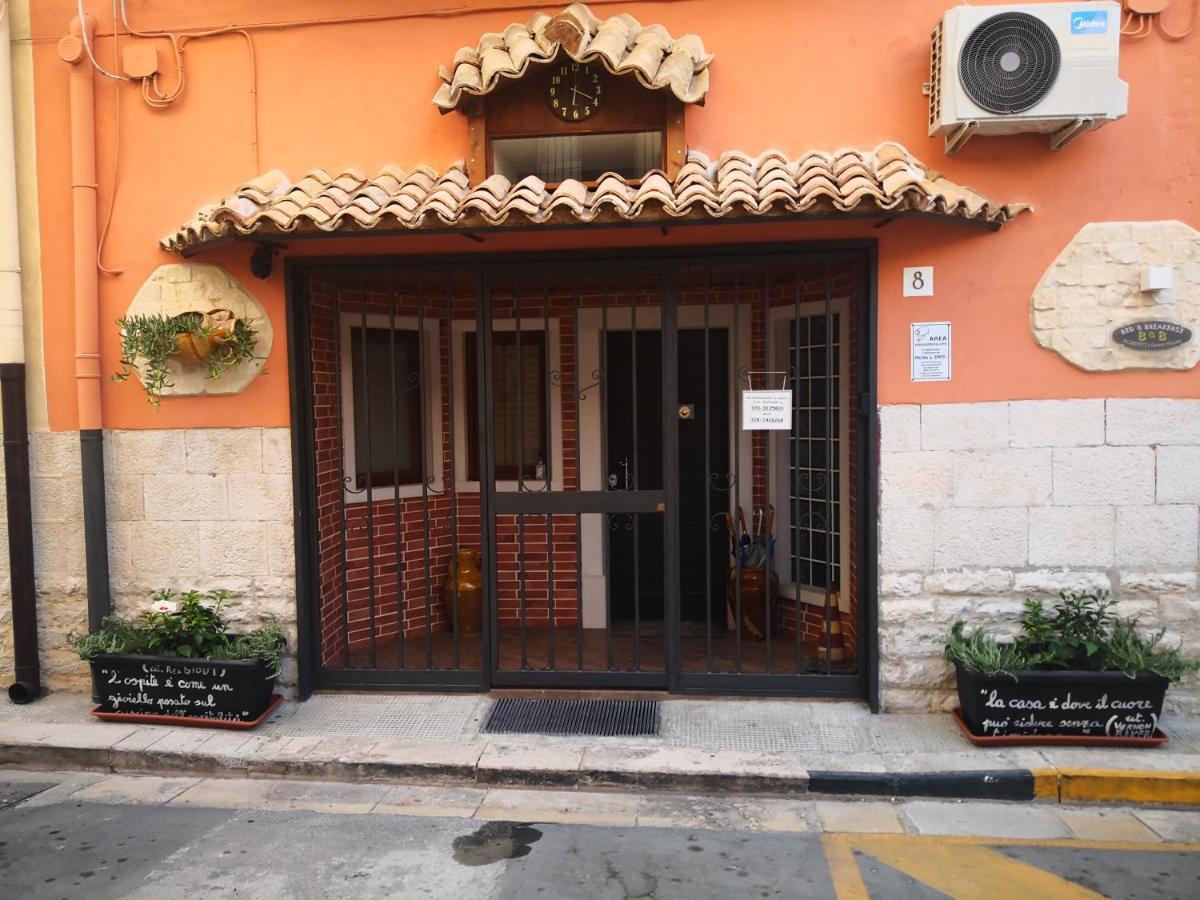 Roberto'S Guest House Andria Bagian luar foto